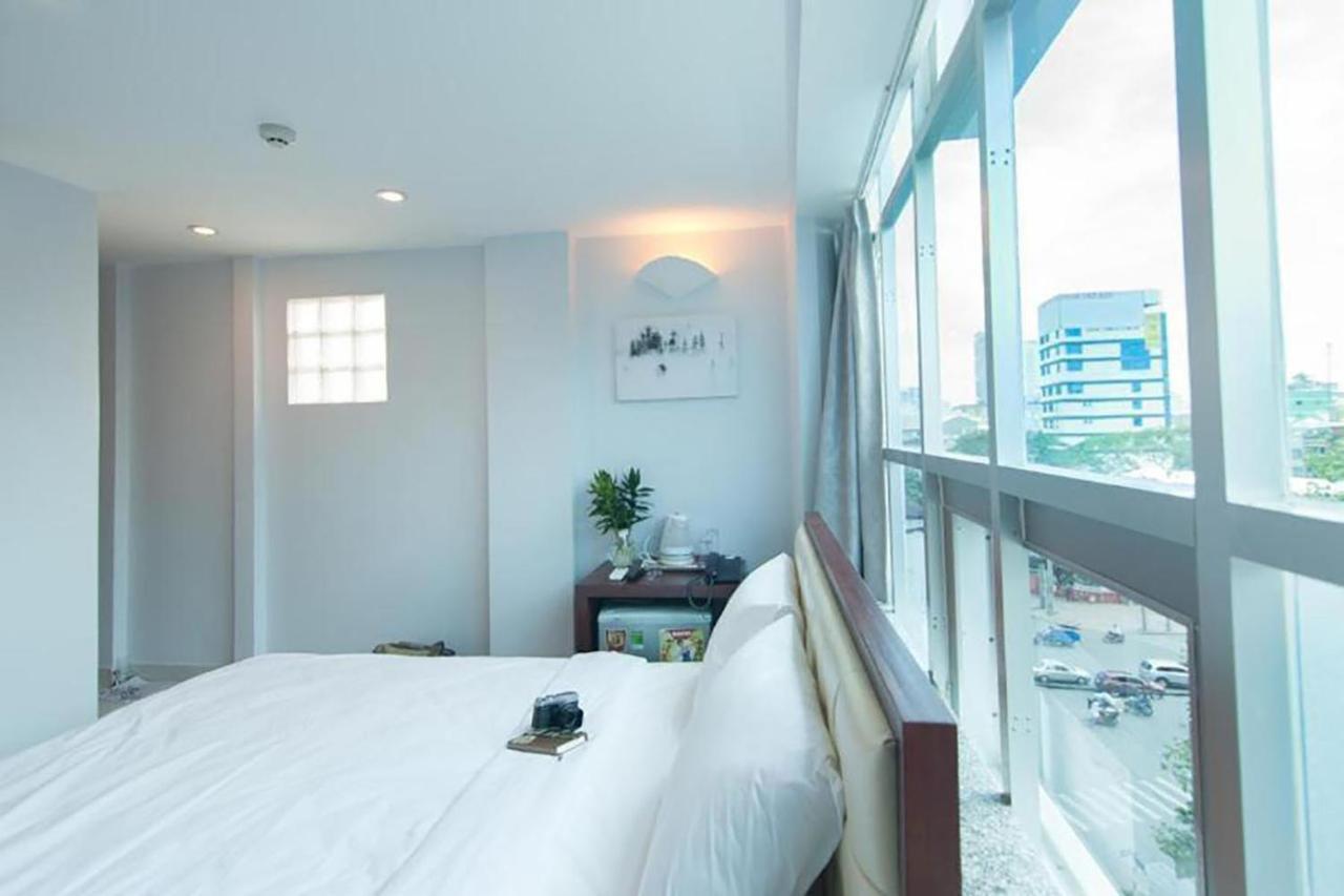 Nu Hotel - 18 Bui Vien Walkstreet Ho Chi Minh City Exterior photo